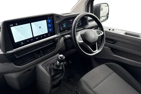 CX25LWJ Volkswagen Transporter 2.0 TDI T28 Commerce Plus FWD SWB Euro 6 (s/s) 5dr Thumbnail #14