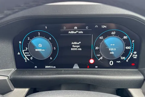 CX25LWJ Volkswagen Transporter 2.0 TDI T28 Commerce Plus FWD SWB Euro 6 (s/s) 5dr Thumbnail #34