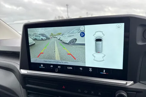 CX25LWJ Volkswagen Transporter 2.0 TDI T28 Commerce Plus FWD SWB Euro 6 (s/s) 5dr Thumbnail #40