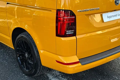 RO73LCL Volkswagen Transporter 2.0 TDI 150 Highline Camper King 4 Berth Camper Conversion DSG Auto Thumbnail #8