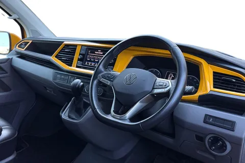 RO73LCL Volkswagen Transporter 2.0 TDI 150 Highline Camper King 4 Berth Camper Conversion DSG Auto Thumbnail #14