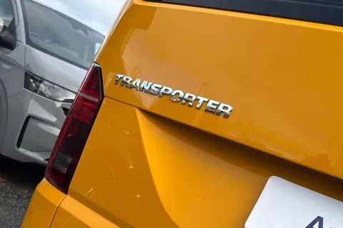 RO73LCL Volkswagen Transporter 2.0 TDI 150 Highline Camper King 4 Berth Camper Conversion DSG Auto Thumbnail #37