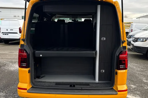 RO73LCL Volkswagen Transporter 2.0 TDI 150 Highline Camper King 4 Berth Camper Conversion DSG Auto Thumbnail #40