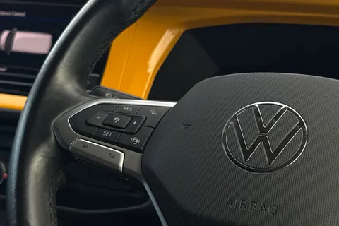 RO73LCL Volkswagen Transporter 2.0 TDI 150 Highline Camper King 4 Berth Camper Conversion DSG Auto Thumbnail #56