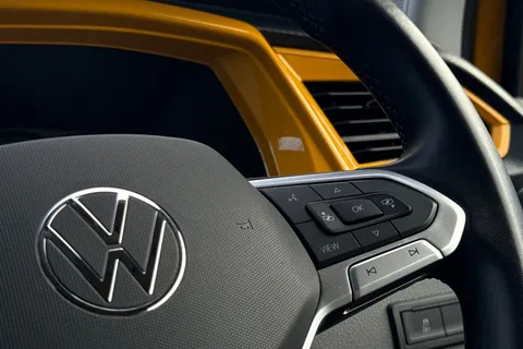 RO73LCL Volkswagen Transporter 2.0 TDI 150 Highline Camper King 4 Berth Camper Conversion DSG Auto Thumbnail #58