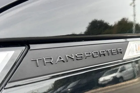 DG74CYV Volkswagen Transporter 2.0 TDI 110 Highline Van Thumbnail #28