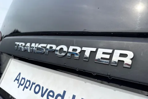 DG74CYV Volkswagen Transporter 2.0 TDI 110 Highline Van Thumbnail #32