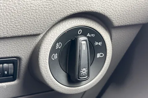 DG74CYV Volkswagen Transporter 2.0 TDI 110 Highline Van Thumbnail #39