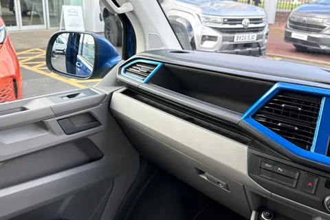 RK22UXC Volkswagen Transporter 2.0 TDI 110 Highline Camper King 4 Berth Camper Conversion Thumbnail #20