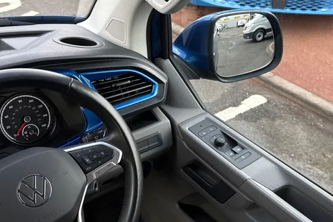 RK22UXC Volkswagen Transporter 2.0 TDI 110 Highline Camper King 4 Berth Camper Conversion Thumbnail #21