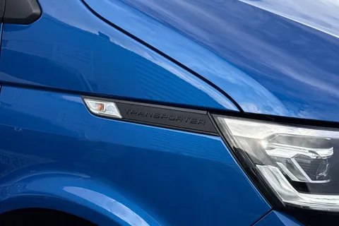 RK22UXC Volkswagen Transporter 2.0 TDI 110 Highline Camper King 4 Berth Camper Conversion Thumbnail #27