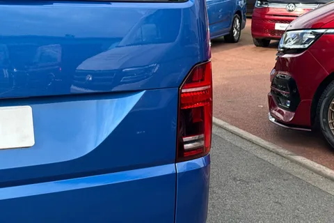 RK22UXC Volkswagen Transporter 2.0 TDI 110 Highline Camper King 4 Berth Camper Conversion Thumbnail #36