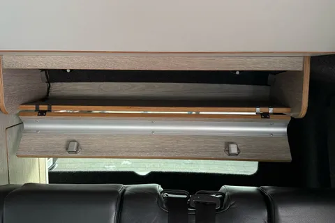 RK22UXC Volkswagen Transporter 2.0 TDI 110 Highline Camper King 4 Berth Camper Conversion Thumbnail #44