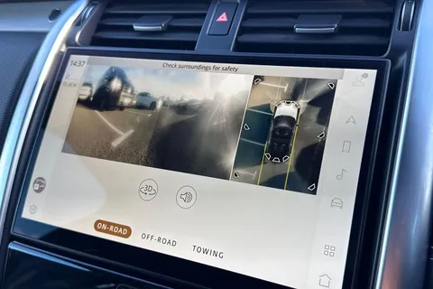 56 of 66 for Land Rover Discovery 3.0 D300 MHEV R-Dynamic HSE Auto 4WD Euro 6 (s/s) 5dr