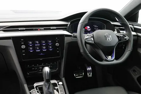KJ73RVU Volkswagen Arteon 2.0 TSI R 5dr 4MOTION DSG Thumbnail #2