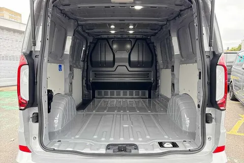 BT75MFO Volkswagen Transporter 2.0 TDI 150 Commerce Pro Van Automatic Thumbnail #9