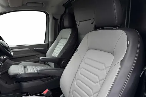 BG75ZKZ Volkswagen Transporter 2.0 TDI 110 Commerce Pro Van-2 Seats Thumbnail #10