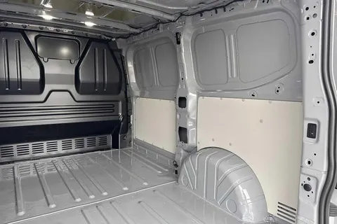 BT75MFO Volkswagen Transporter 2.0 TDI 150 Commerce Pro Van Automatic Thumbnail #26