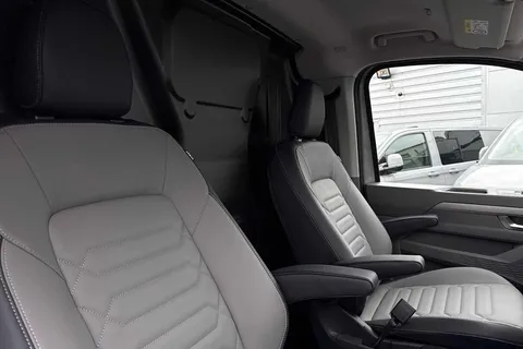 BG75ZKZ Volkswagen Transporter 2.0 TDI 110 Commerce Pro Van-2 Seats Thumbnail #20