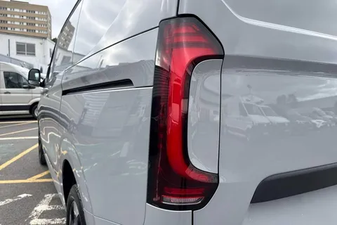 BT75MFO Volkswagen Transporter 2.0 TDI 150 Commerce Pro Van Automatic Thumbnail #38