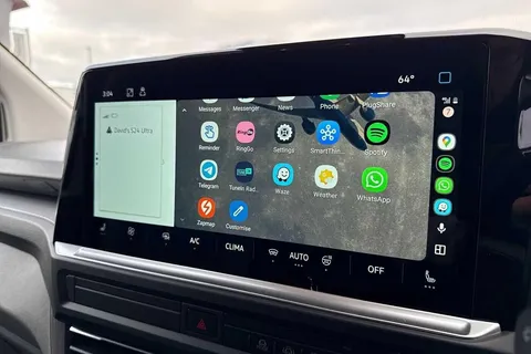 BT75MFO Volkswagen Transporter 2.0 TDI 150 Commerce Pro Van Automatic Thumbnail #45