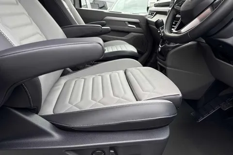 BG75ZKZ Volkswagen Transporter 2.0 TDI 110 Commerce Pro Van-2 Seats Thumbnail #44