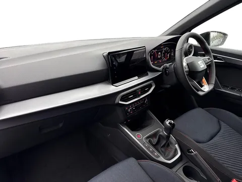 DA75CYK SEAT Arona 1.0 TSI FR Black Edition Euro 6 (s/s) 5dr Thumbnail #9