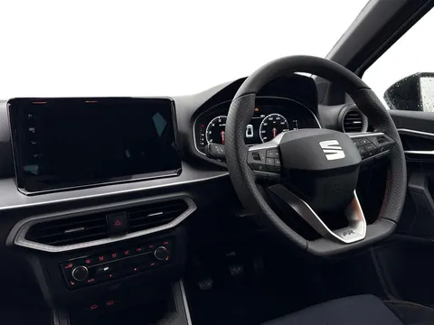 DA75CYK SEAT Arona 1.0 TSI FR Black Edition Euro 6 (s/s) 5dr Thumbnail #13