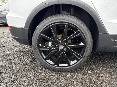 DA75CYK SEAT Arona 1.0 TSI FR Black Edition Euro 6 (s/s) 5dr Thumbnail #23