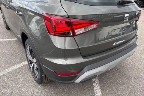 DK75VLE SEAT Arona 1.0 TSI XPERIENCE Lux DSG Euro 6 (s/s) 5dr Thumbnail #16