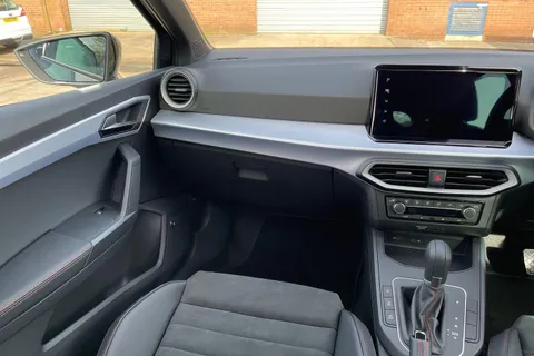 DK75VLA SEAT Ibiza 1.0 TSI FR Sport DSG Euro 6 (s/s) 5dr Thumbnail #15