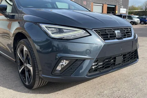 DK75VLA SEAT Ibiza 1.0 TSI FR Sport DSG Euro 6 (s/s) 5dr Thumbnail #17