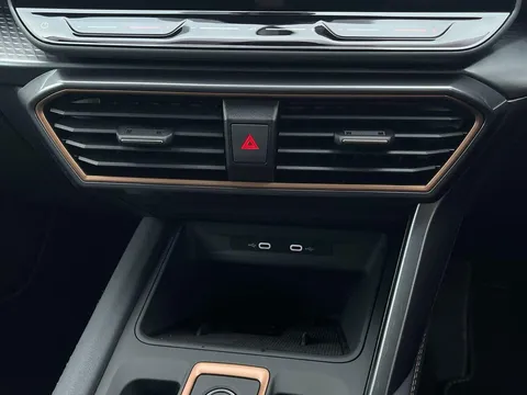 DC25RVZ CUPRA Formentor 1.5 eTSI V3 DSG Euro 6 (s/s) 5dr Thumbnail #19