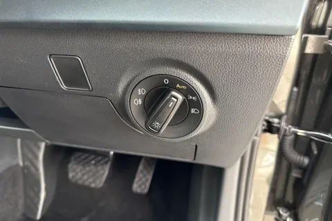 DK75VLE SEAT Arona 1.0 TSI XPERIENCE Lux DSG Euro 6 (s/s) 5dr Thumbnail #31