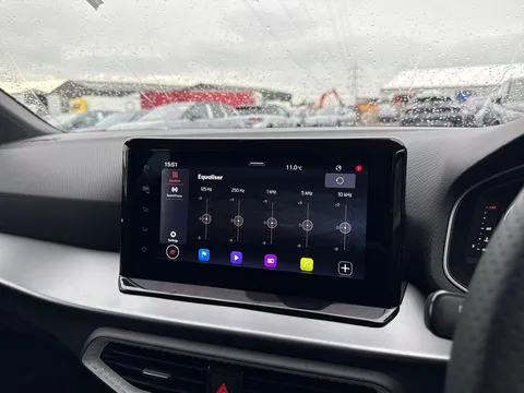 DA75CYK SEAT Arona 1.0 TSI FR Black Edition Euro 6 (s/s) 5dr Thumbnail #52