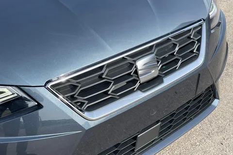 DK75VLA SEAT Ibiza 1.0 TSI FR Sport DSG Euro 6 (s/s) 5dr Thumbnail #39