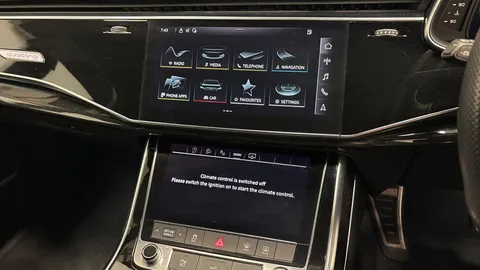 YL22OFR Audi Q7 Black Edition 55 TFSI quattro 340 PS tiptronic Thumbnail #9