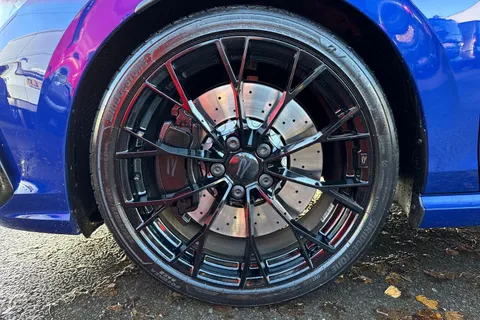 CX75RWU Volkswagen Golf 2.0 TSI 333 R Black Edition 4M DSG ⭐Leather, Sunroof, DCC, Akrapovic, Heads Thumbnail #11