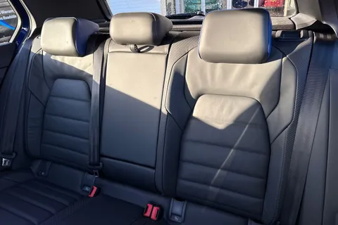 CX75RWU Volkswagen Golf 2.0 TSI 333 R Black Edition 4M DSG ⭐Leather, Sunroof, DCC, Akrapovic, Heads Thumbnail #19