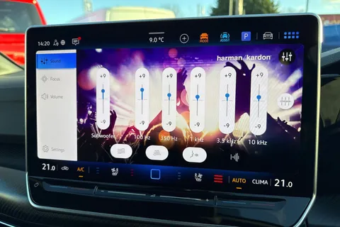 CX75RWU Volkswagen Golf 2.0 TSI 333 R Black Edition 4M DSG ⭐Leather, Sunroof, DCC, Akrapovic, Heads Thumbnail #56