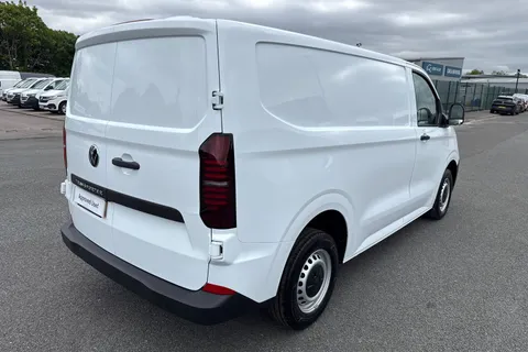 DG25EFC Volkswagen Transporter 2.0 TDI 150 Commerce Plus Van Thumbnail #32