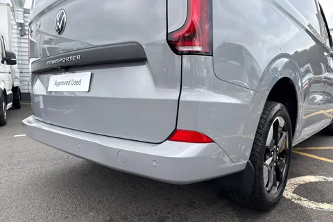 BT75XAW Volkswagen Transporter 2.0 TDI 150 Commerce Pro Van Automatic Thumbnail #25