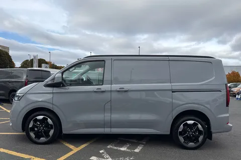 BT75XAW Volkswagen Transporter 2.0 TDI 150 Commerce Pro Van Automatic Thumbnail #40