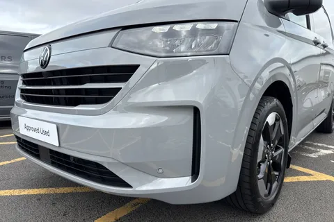 BT75XAW Volkswagen Transporter 2.0 TDI 150 Commerce Pro Van Automatic Thumbnail #41