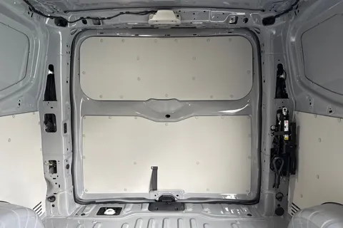 BT75XAL Volkswagen Transporter 2.0 TDI 150 Commerce Pro Van Automatic Thumbnail #32