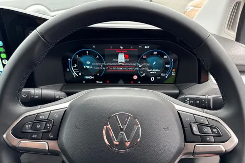 BT75XAL Volkswagen Transporter 2.0 TDI 150 Commerce Pro Van Automatic Thumbnail #49