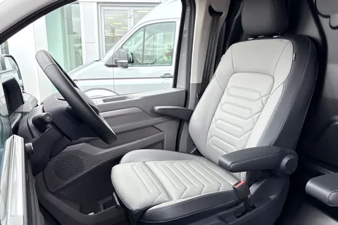 BT75XAL Volkswagen Transporter 2.0 TDI 150 Commerce Pro Van Automatic Thumbnail #58