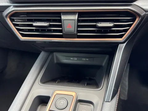 DC25FOH CUPRA Formentor 1.5 eTSI V3 DSG Euro 6 (s/s) 5dr Thumbnail #18