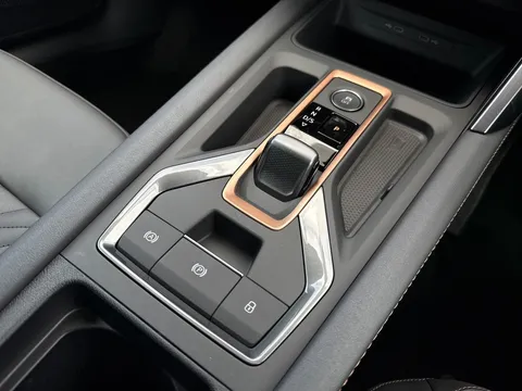 DC25FOH CUPRA Formentor 1.5 eTSI V3 DSG Euro 6 (s/s) 5dr Thumbnail #19