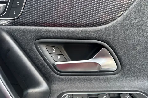 RX69WEH Mercedes-Benz A Class 1.3 A200 Sport (Premium Plus) 7G-DCT Euro 6 (s/s) 5dr Thumbnail #22